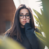 María R.